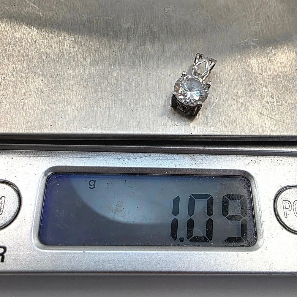925 Sterling Silver Cubic Zirconia Round Solitaire Pendant Lattice Bail 1g